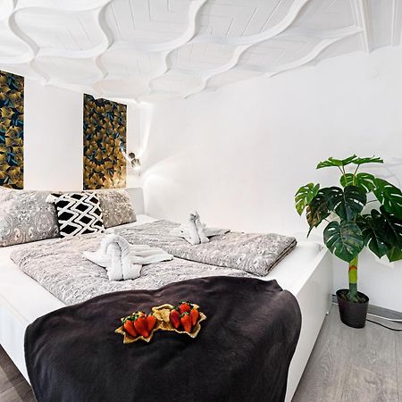 Gloria Downtown Apartments Budapest Esterno foto