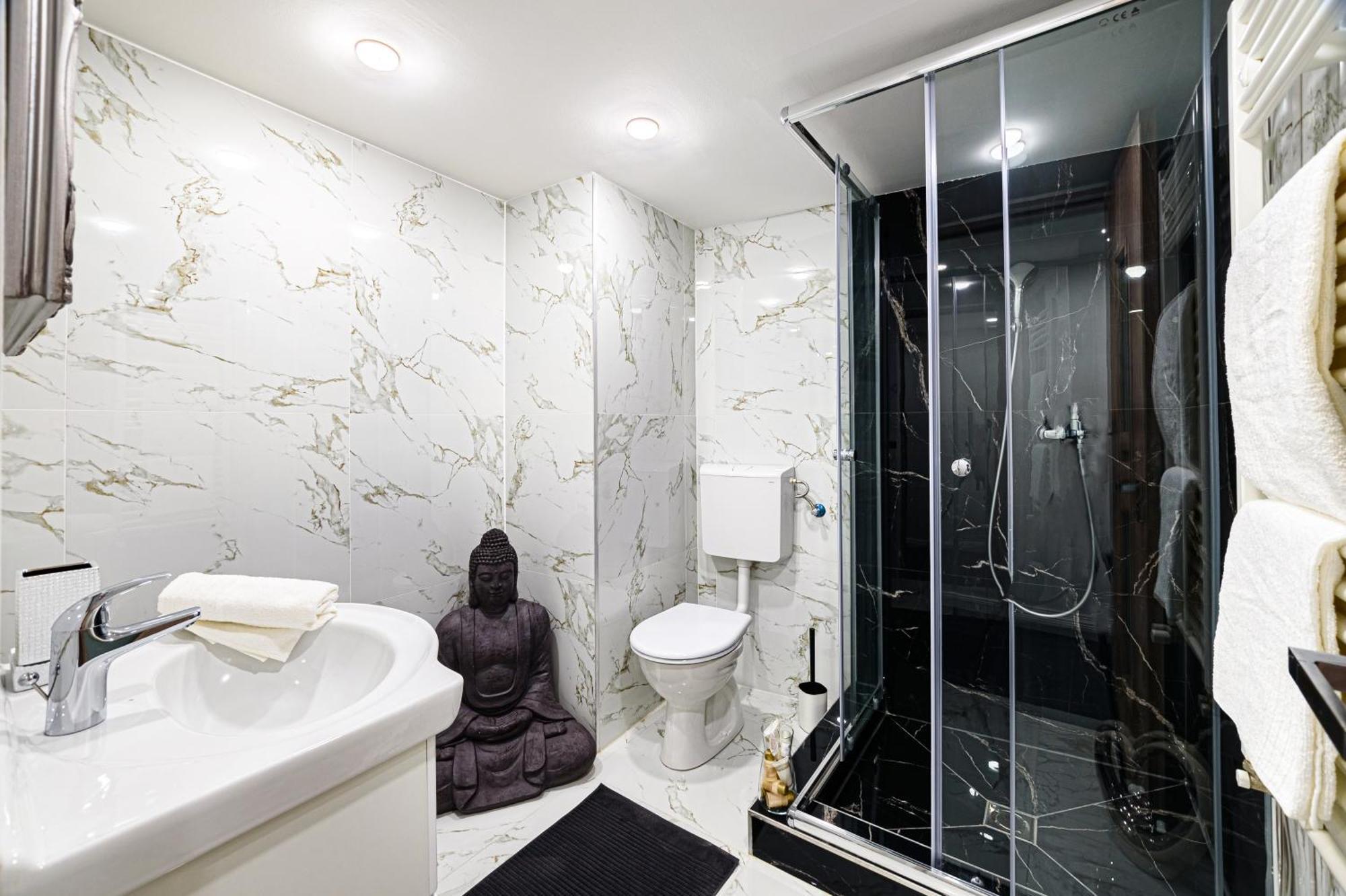 Gloria Downtown Apartments Budapest Esterno foto