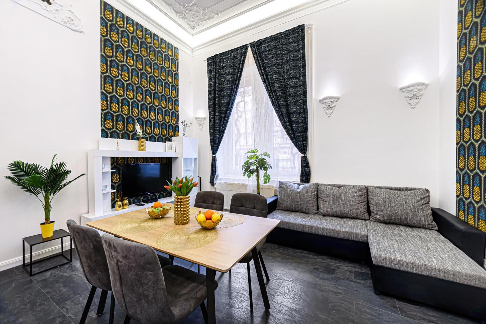 Gloria Downtown Apartments Budapest Esterno foto